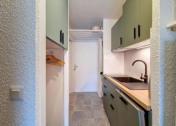 Апартаменты Lumineux Avec Balcon Plein Sud Au Pied Des Pistes - Fr-1-832-10